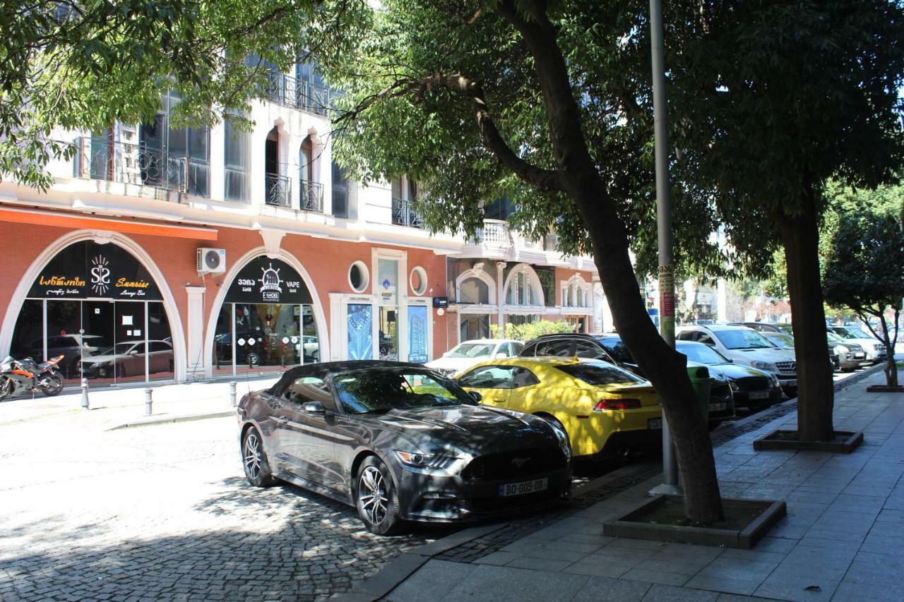 Batumi Apartment In Front Of Sheraton Exterior photo
